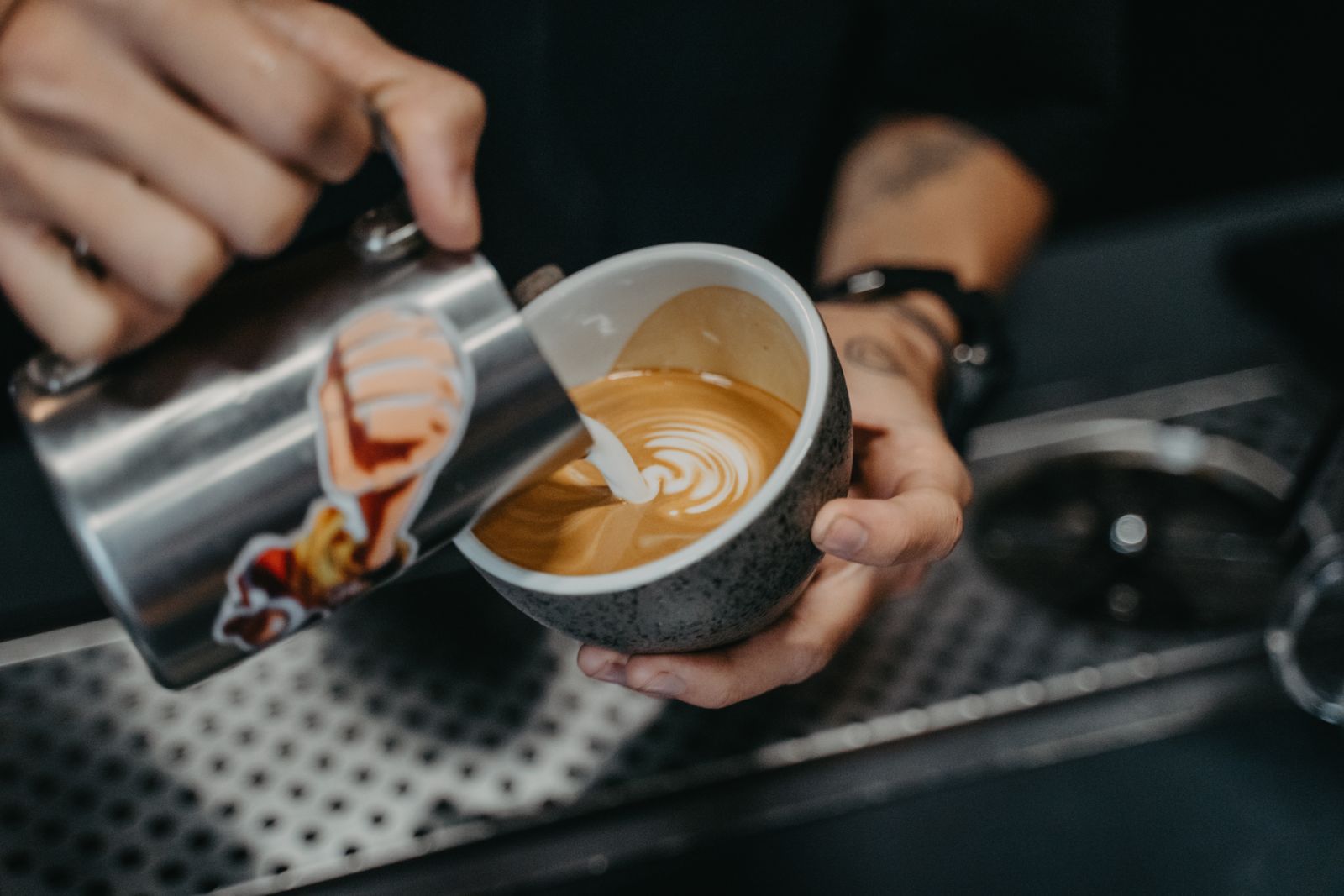 Café de especialidad recién preparado